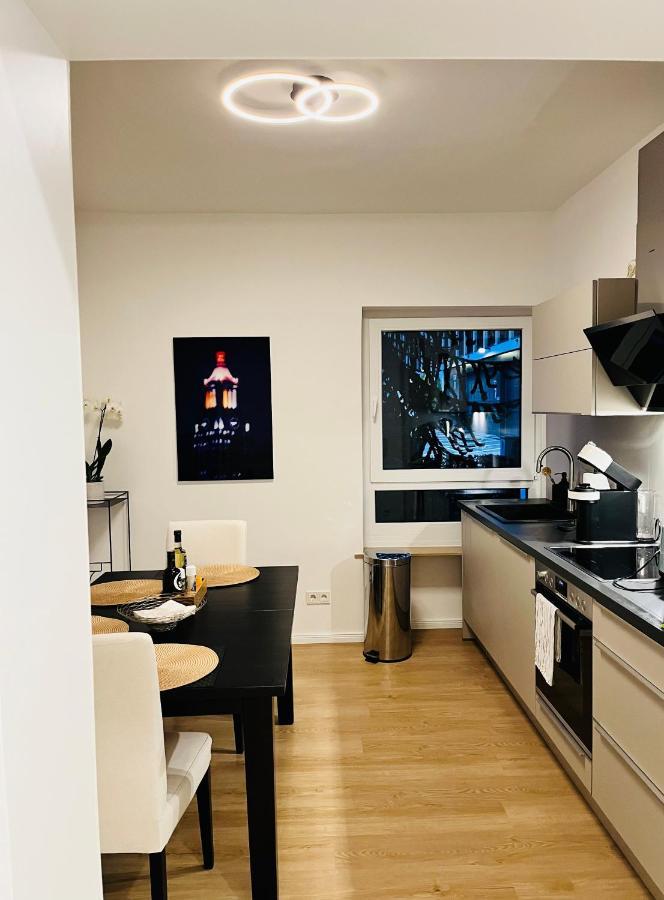 Raum2Go - No1 Modernes Ruhiges 2-Schlafzimmer Apartment City & Park Wiesbaden Eksteriør bilde